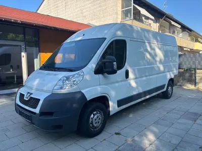Gebraucht Peugeot Boxer Avantage 131 PS (96 kW) 2014 Weiß Van