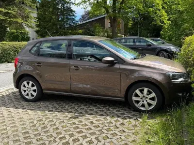 Gebraucht VW Polo 90 PS (66 kW) 2013 Braun Kleinwagen