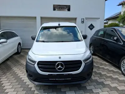Używany Mercedes Citan 110 95 KM (69 kW) 2022 Biały Sedan/Limuzyna