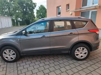 Gebraucht Ford Kuga 140 PS (102 kW) 2013 Grau SUV