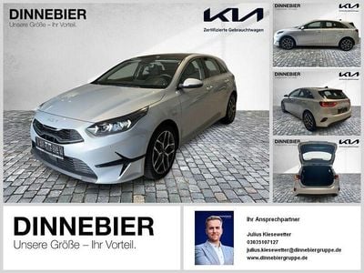 Gebraucht Kia Ceed Spirit 160 PS (117 kW) 2023 Sparklingsilber metallic Kleinwagen