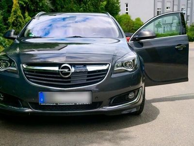 gebraucht Opel Insignia Voll: Leder, Abstandtempo, Navi, AHKi, TÜV neu