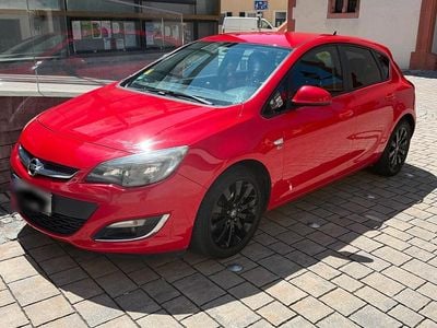 Gebraucht Opel Astra 160 PS (117 kW) 2012 Rot Limousine