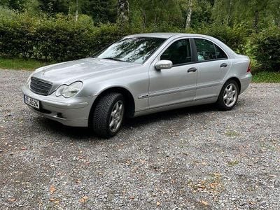 Mercedes C320