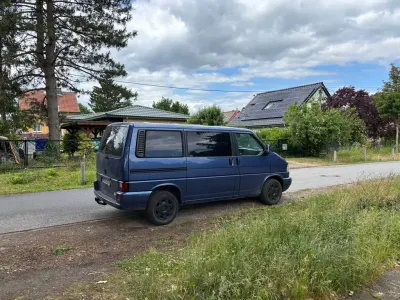 Gebraucht VW Multivan 102 PS (75 kW) 1998 Blau Van / Kleinbus