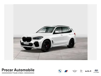 Gebraucht BMW X5 M 530 PS (389 kW) 2022 Mineralweiß SUV