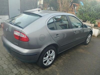 Second-hand Seat Leon 75 CP (55 kW) 2004 Gri Hatchback