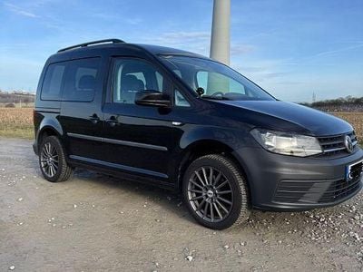 Schwarz Gebraucht 2019 VW Caddy Trendline Van / Kleinbus | 13.500 € (Guter Preis)