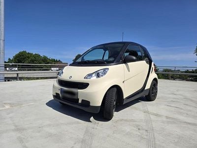 Second-hand Smart ForTwo Coupé 61 CP (44 kW) 2011 Alb Coupe