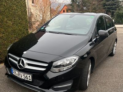 Mercedes B220