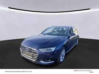 Gebraucht Audi A4 Advanced Plus 204 PS (150 kW) 2023 Navarrablau metallic Kombi