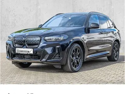 Gebraucht BMW iX3 Shadowline 210 kW (286 PS) 2023 Schwarz SUV