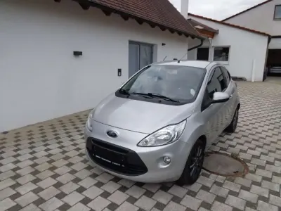 Gebraucht Ford Ka Titanium 69 PS (50 kW) 2010 Moonlightsilber metallic Kleinwagen