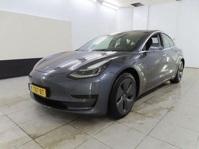 Second-hand Tesla Model 3 Standard Range 225 kW (306 CP) 2020 Gri Berlinǎ