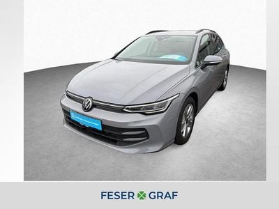 Mondsteingrau Gebraucht 2024 VW Golf VIII Life Kombi | 24.990 € (Superpreis)