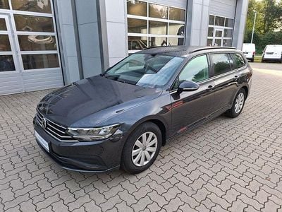 Gebraucht VW Passat Conceptline 150 PS (110 kW) 2022 Mangangrau Kombi