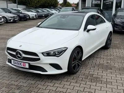 Gebraucht Mercedes CLA180 Progressive 116 PS (85 kW) 2019 Weiß Limousine