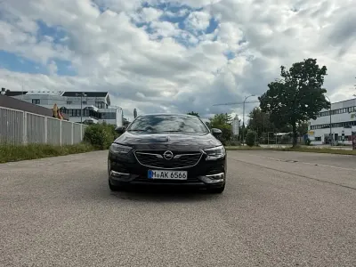 Gebraucht Opel Insignia 170 PS (125 kW) 2019 Schwarz Limousine