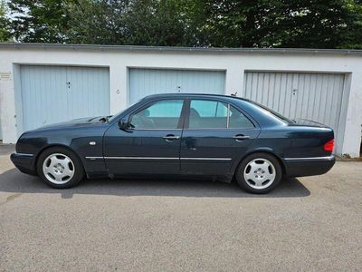 Mercedes E280