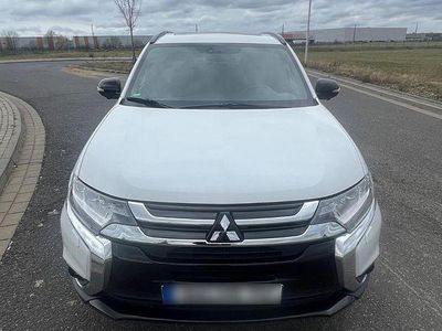 Gebraucht Mitsubishi Outlander Edition+ 150 PS (110 kW) 2018 Weiß SUV