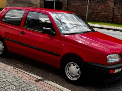 Gebraucht VW Golf III 60 PS (44 kW) 1995 Rot Limousine