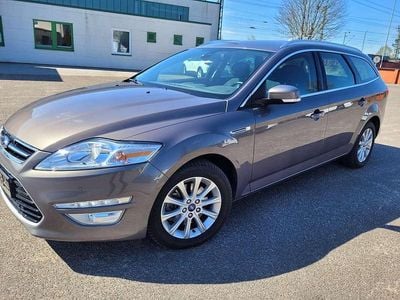 Gebraucht Ford Mondeo Champions Edition 160 PS (117 kW) 2012 Brisbanbraunmetallic Kombi