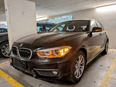 Gebraucht BMW 118 Advantage 150 PS (110 kW) 2018 Schwarz Kleinwagen