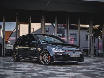 Gebraucht VW Golf VII GTI 230 PS (169 kW) 2015 Schwarz Limousine