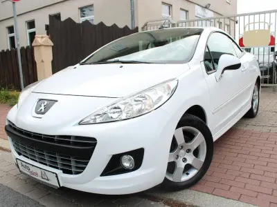 Gebraucht Peugeot 207 CC Active 120 PS (88 kW) 2012 Weiß Cabrio