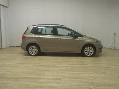 Gebraucht VW Golf VII Comfortline 125 PS (91 kW) 2015 Pyramid gold metallic