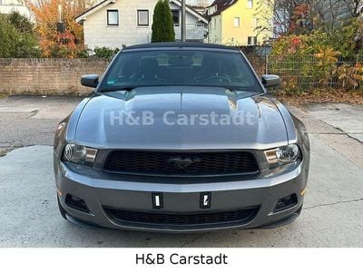 Grau Gebraucht 2009 Ford Mustang Cabrio | 9.990 €