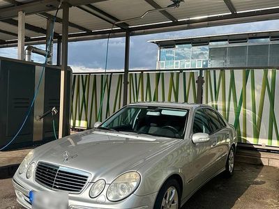 Mercedes E270