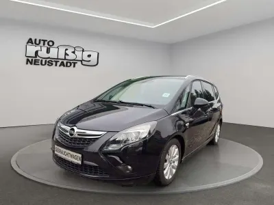 Gebraucht Opel Zafira Tourer Innovation 140 PS (102 kW) 2015 Karbonschw graphitschw midnigh Van / Kleinbus