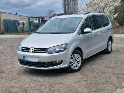 Gebraucht VW Sharan 140 PS (102 kW) 2014 Gold Van / Kleinbus
