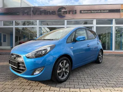 Gebraucht Hyundai ix20 Trend 90 PS (66 kW) 2017 Blau Kleinwagen
