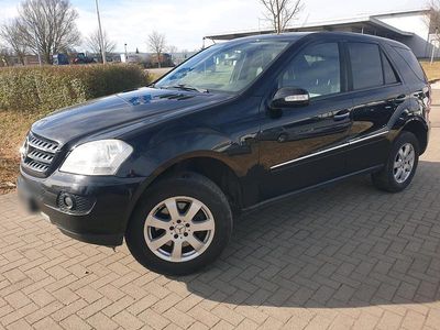 Gebraucht Mercedes ML280 190 PS (139 kW) 2006 Schwarz SUV