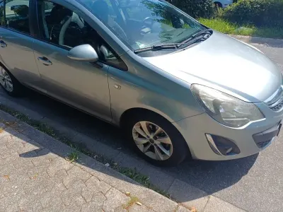 Gebraucht Opel Corsa Active 101 PS (74 kW) 2014 Grau Kleinwagen