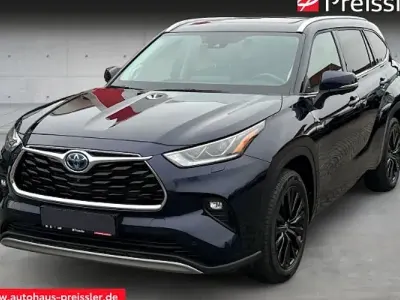 Second-hand Toyota Highlander Luxury 248 CP (182 kW) 2024 Albastru SUV