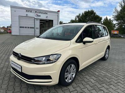 Neu VW Touran 150 PS (110 kW) 2025 Hellelfenbein Van / Kleinbus