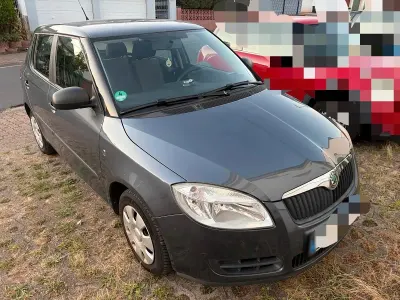 Gebraucht Skoda Fabia 69 PS (50 kW) 2009 Grau Kleinwagen