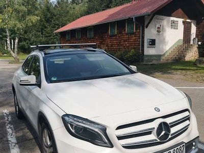 Mercedes GLA200