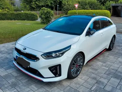 Używany Kia ProCeed GT 204 KM (150 kW) 2019 Biały Kombi