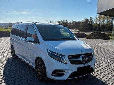 Usata Mercedes V300 Avantgarde 237 CV (174 kW) 2024 Bianco Monovolume