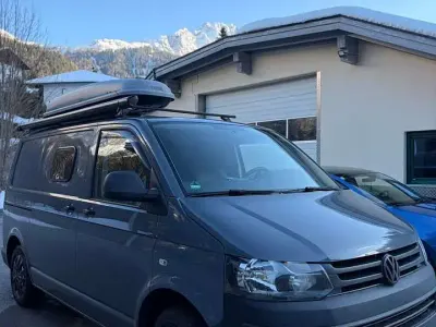 Gebraucht VW T5 Edition 140 PS (102 kW) 2015 Grau Van