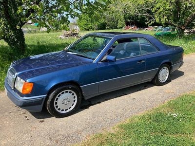 Second-hand Mercedes E300 180 CP (132 kW) 1992 Albastru Coupe