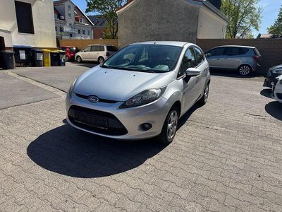 Usata Ford Fiesta Trend 82 CV (60 kW) 2008 Argento Utilitaria