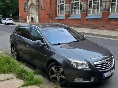 Gebraucht Opel Insignia 160 PS (117 kW) 2010 Grau Kombi