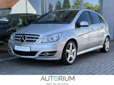 Gebraucht Mercedes B200 193 PS (141 kW) 2009 Silber Van / Kleinbus