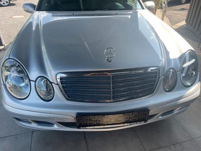 Mercedes E220