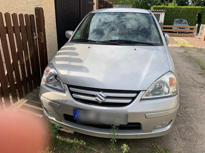 Suzuki Liana